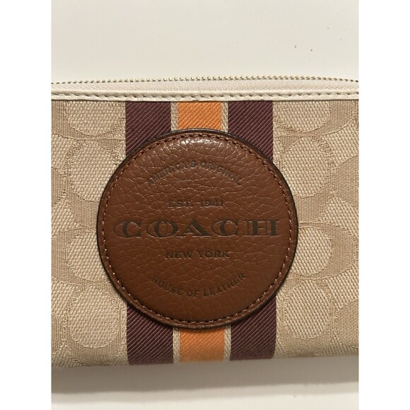 Coach Demsey Phone Wallet Light khaki/wine Multi Signature Jacquard And Leather - Picture 2 of 10
